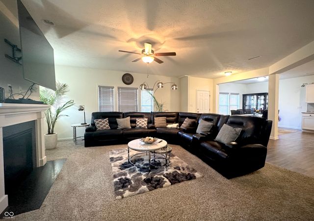 7235 Wilshire Way, Avon, IN 46123