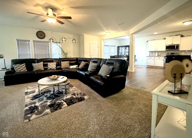 7235 Wilshire Way, Avon, IN 46123