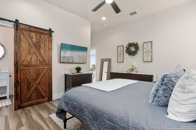 1121 Gruene A, New Braunfels, TX 78130