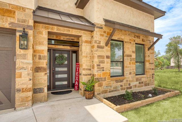 1121 Gruene A, New Braunfels, TX 78130