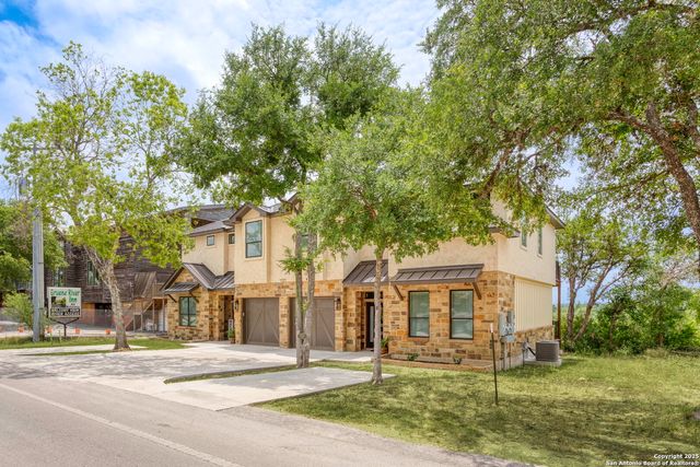 1121 Gruene A, New Braunfels, TX 78130