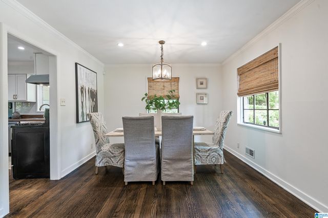 1104 CRESTHILL DRIVE, Birmingham, AL 35213