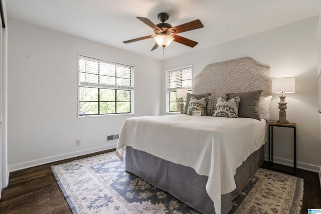 1104 CRESTHILL DRIVE, Birmingham, AL 35213