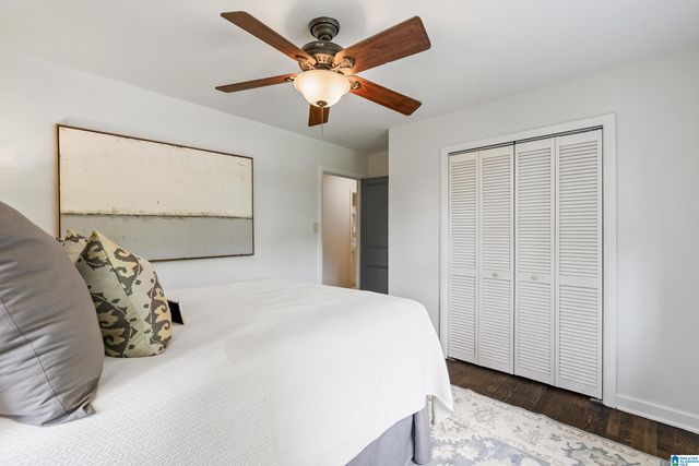 1104 CRESTHILL DRIVE, Birmingham, AL 35213