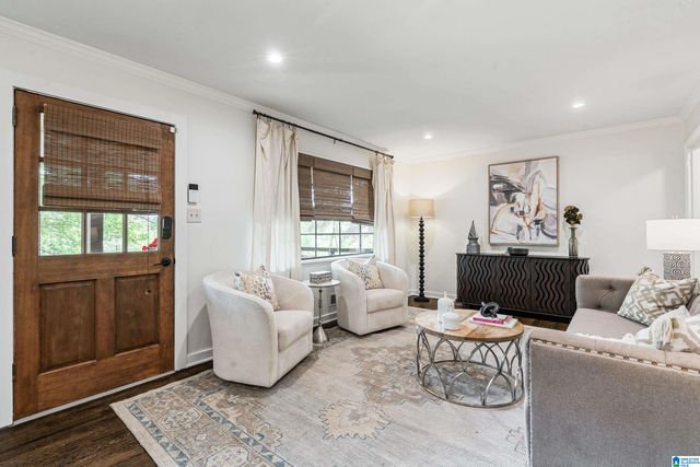 1104 CRESTHILL DRIVE, Birmingham, AL 35213