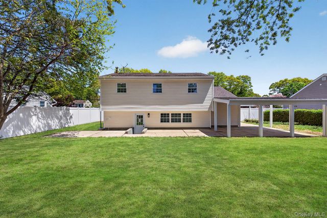 23 Champlain Street, Port Jefferson, NY 11776