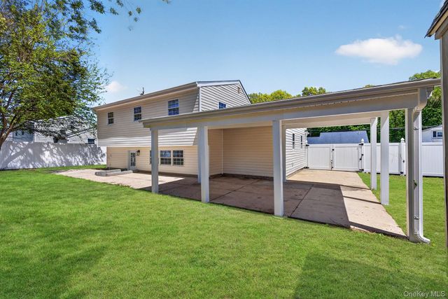 23 Champlain Street, Port Jefferson, NY 11776