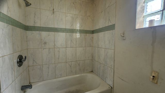 9061 S PARNELL Avenue, Chicago, IL 60620