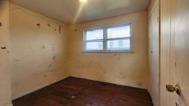 9061 S PARNELL Avenue, Chicago, IL 60620