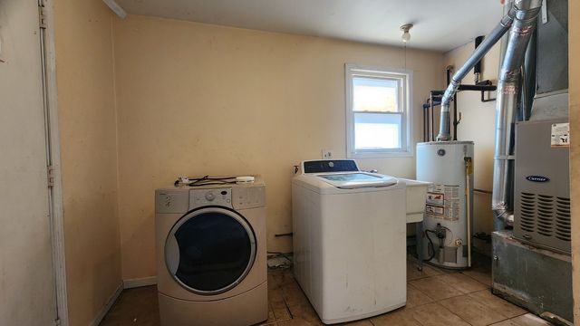 9061 S PARNELL Avenue, Chicago, IL 60620