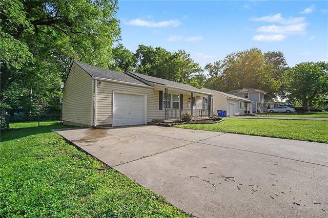 11522 W 70th Street, Shawnee, KS 66203