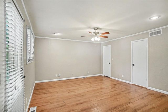 11522 W 70th Street, Shawnee, KS 66203