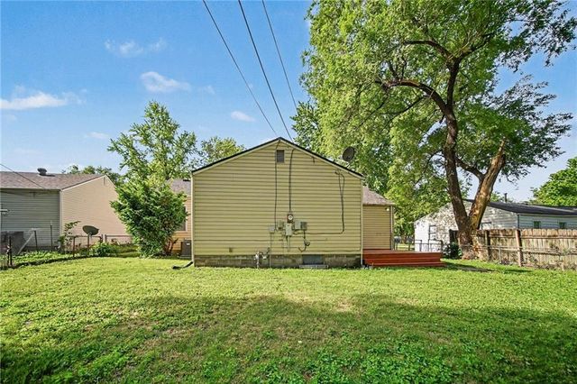 11522 W 70th Street, Shawnee, KS 66203