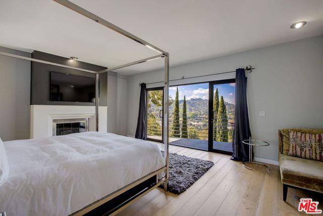 3223 Tareco Drive, Los Angeles, CA 90068