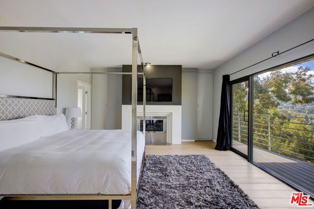 3223 Tareco Drive, Los Angeles, CA 90068