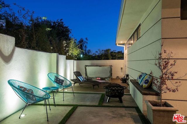 3223 Tareco Drive, Los Angeles, CA 90068