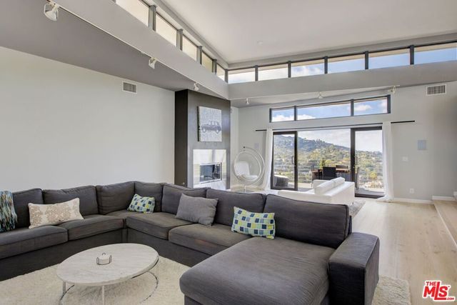 3223 Tareco Drive, Los Angeles, CA 90068