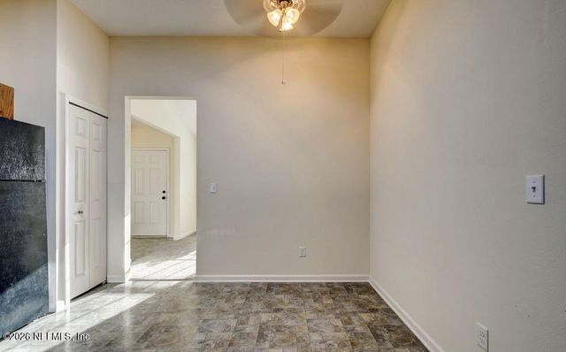 8648 FLOORSTONE MILL Drive, Jacksonville, FL 32244