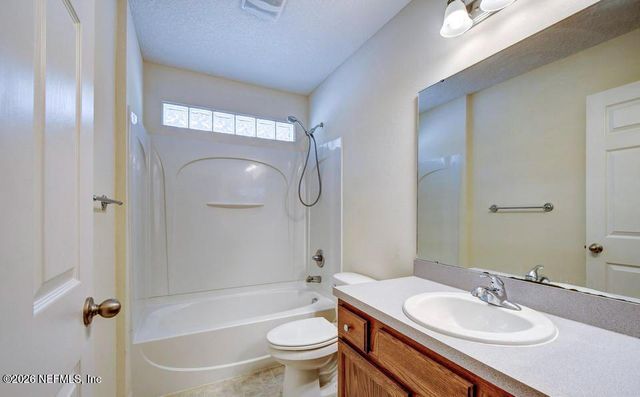 8648 FLOORSTONE MILL Drive, Jacksonville, FL 32244