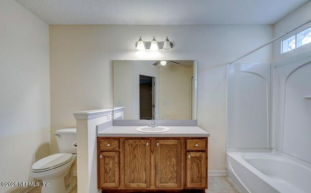 8648 FLOORSTONE MILL Drive, Jacksonville, FL 32244