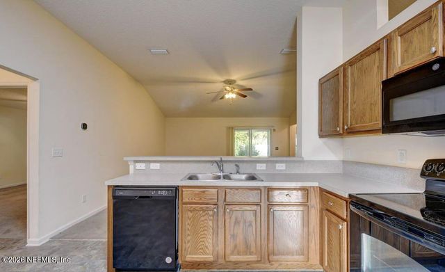 8648 FLOORSTONE MILL Drive, Jacksonville, FL 32244