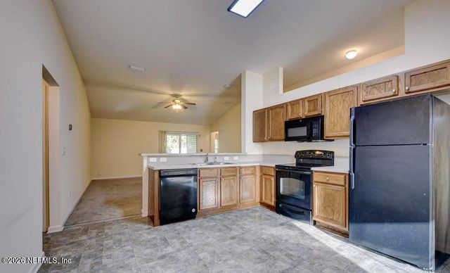 8648 FLOORSTONE MILL Drive, Jacksonville, FL 32244