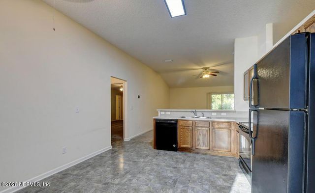 8648 FLOORSTONE MILL Drive, Jacksonville, FL 32244