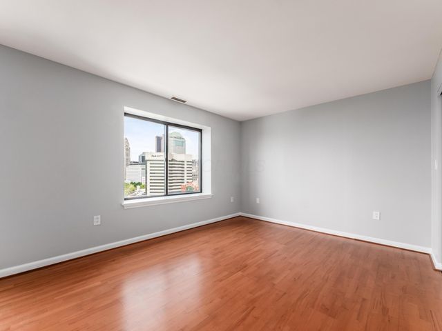155 W Main Street, 1506, Columbus, OH 43215