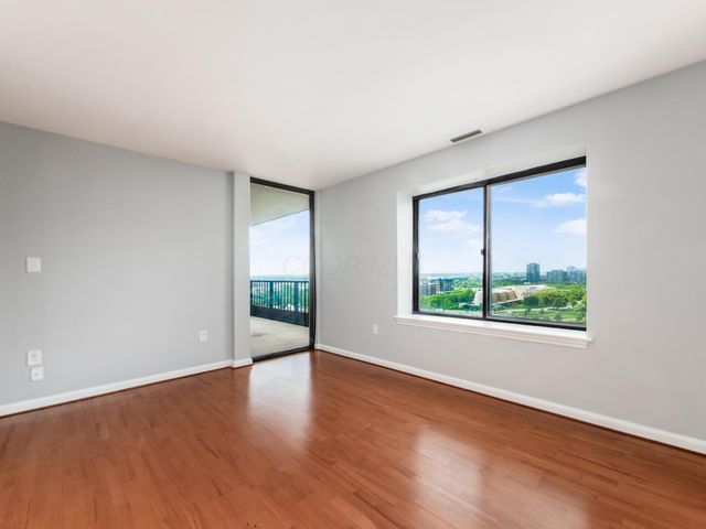 155 W Main Street, 1506, Columbus, OH 43215