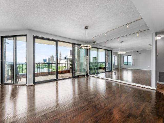 155 W Main Street, 1506, Columbus, OH 43215