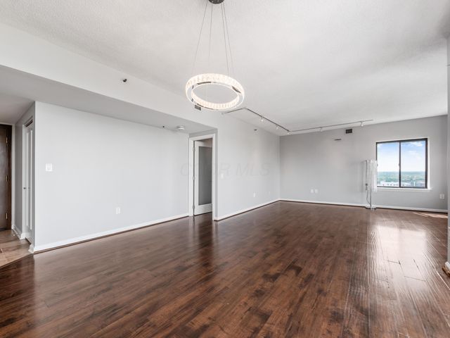 155 W Main Street, 1506, Columbus, OH 43215