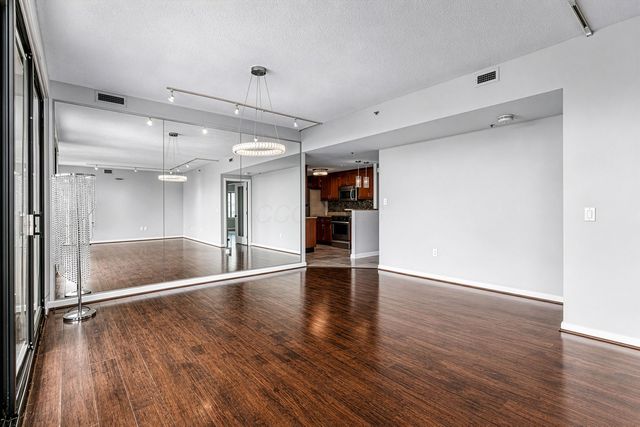 155 W Main Street, 1506, Columbus, OH 43215