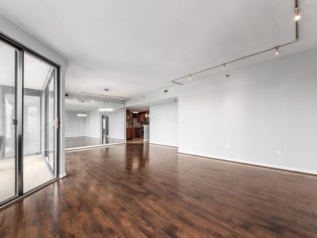 155 W Main Street, 1506, Columbus, OH 43215
