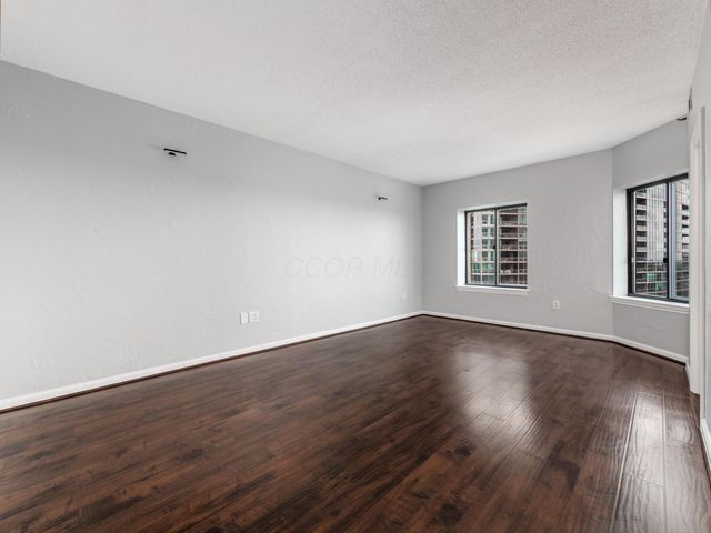 155 W Main Street, 1506, Columbus, OH 43215