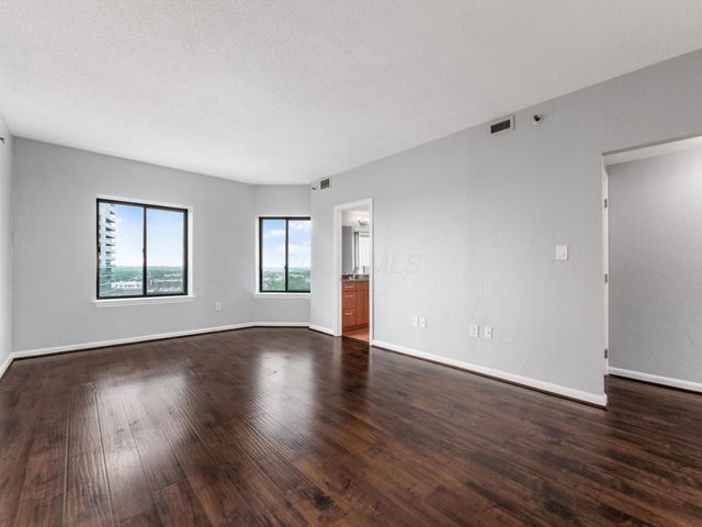 155 W Main Street, 1506, Columbus, OH 43215