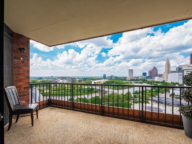155 W Main Street, 1506, Columbus, OH 43215
