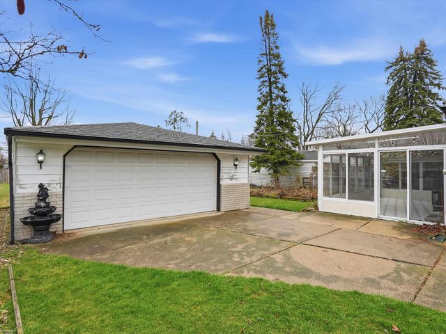 27624 Edward Street, Roseville, MI 48066