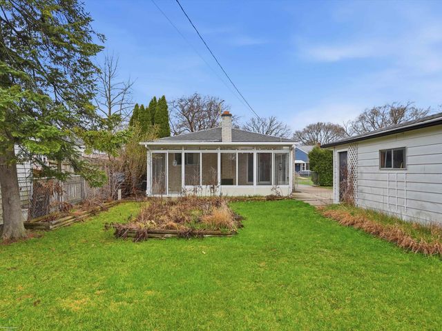 27624 Edward Street, Roseville, MI 48066