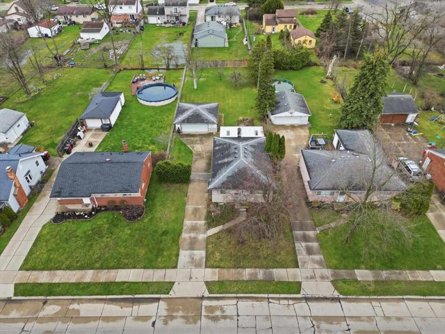 27624 Edward Street, Roseville, MI 48066