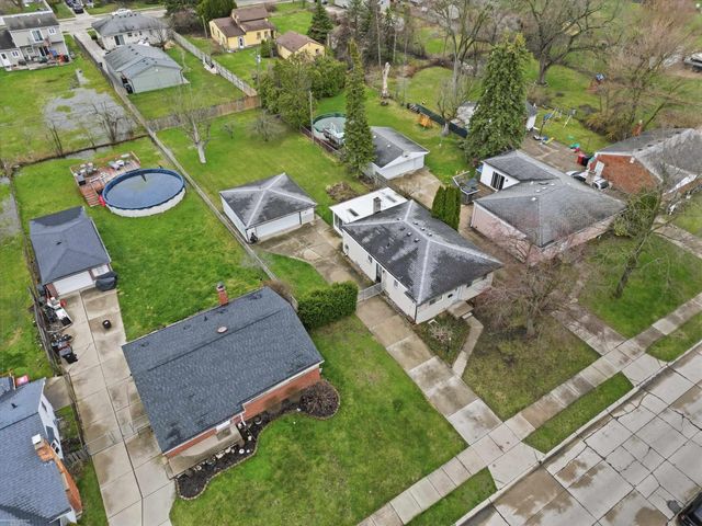 27624 Edward Street, Roseville, MI 48066