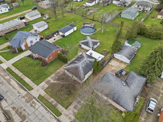 27624 Edward Street, Roseville, MI 48066