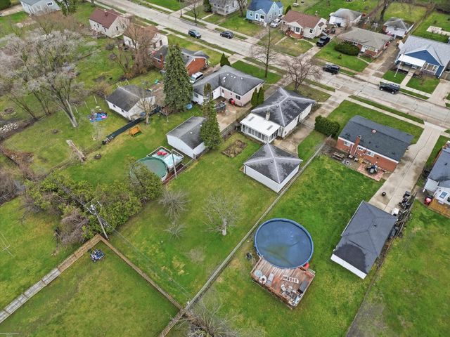 27624 Edward Street, Roseville, MI 48066