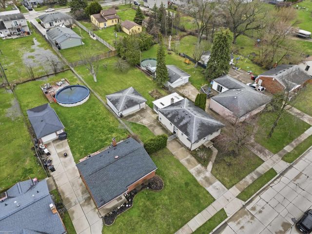 27624 Edward Street, Roseville, MI 48066