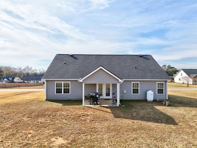 1058 Stoneham Circle, Anderson, SC 29626