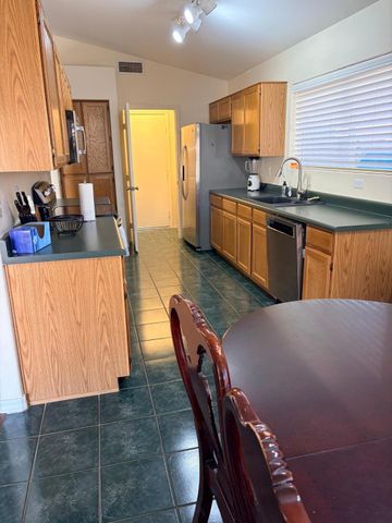 2560 S Vineyard, Mesa, AZ 85210