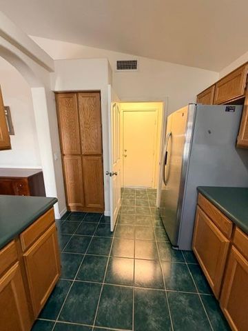 2560 S Vineyard, Mesa, AZ 85210