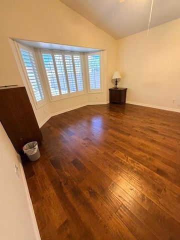 2560 S Vineyard, Mesa, AZ 85210