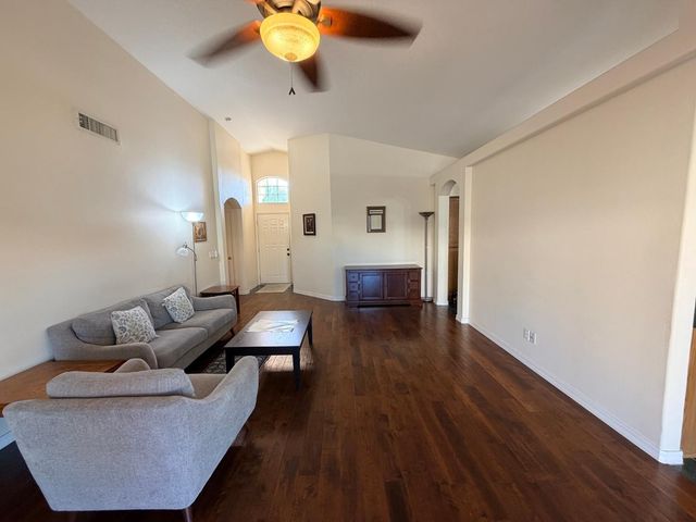 2560 S Vineyard, Mesa, AZ 85210