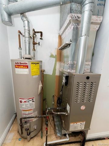 15757 N Franklin Drive, Clinton Township, MI 48038