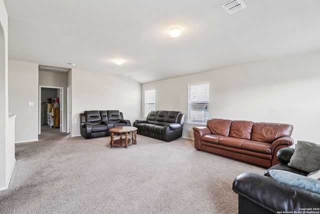 7131 Phoebe Vw, San Antonio, TX 78252